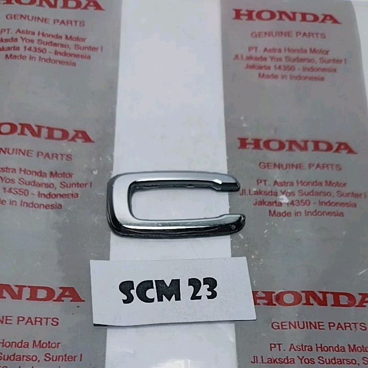 Emblem Logo Huruf C Honda Fi New Scoopy Donat Original