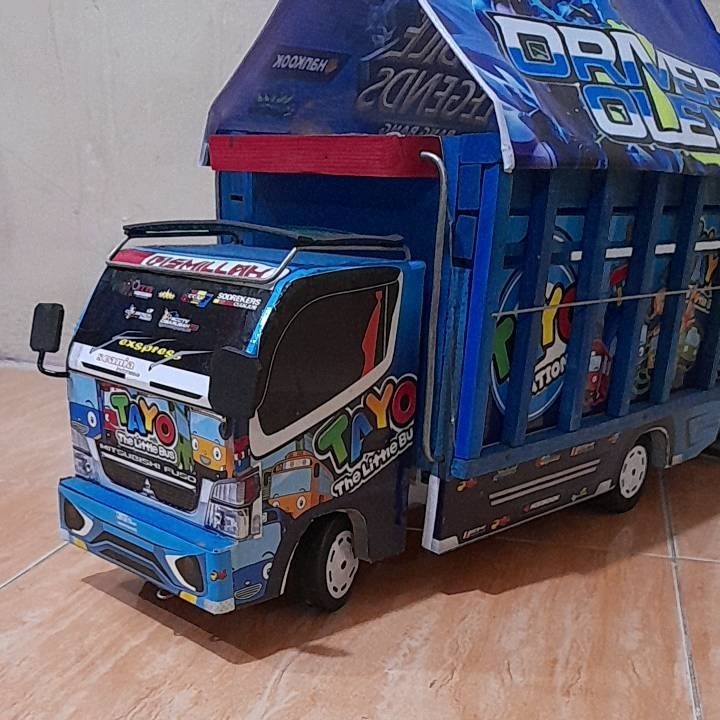 TAYO MINIATUR TRUK OLENG ASLI KAYU JUMBO PANJANG 60 CM SUDAH ADA LAMPU