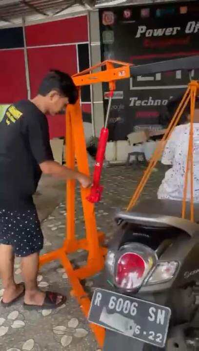 Engine Crane 3 Ton Shop Crane Pengangkat Mesin Mobil Lazada Indonesia