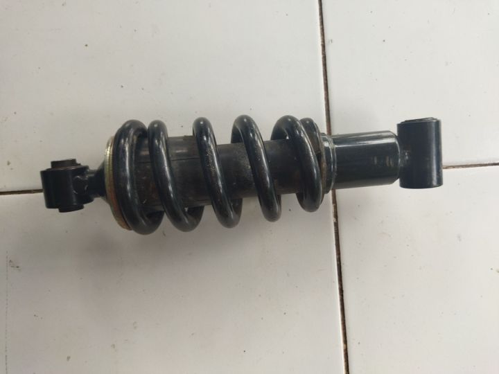 Monoshock Shock Belakang Scorpio Z Original Seken Lazada Indonesia