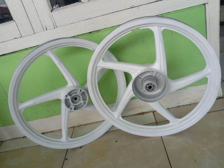 Velg Pelk Racing Depan Belakang Motor Honda Revo Absolute Original