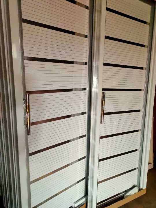 Pintu Kamar Mandi Pvc Lite Motif Hologram Garis Silver 3 Dimensi