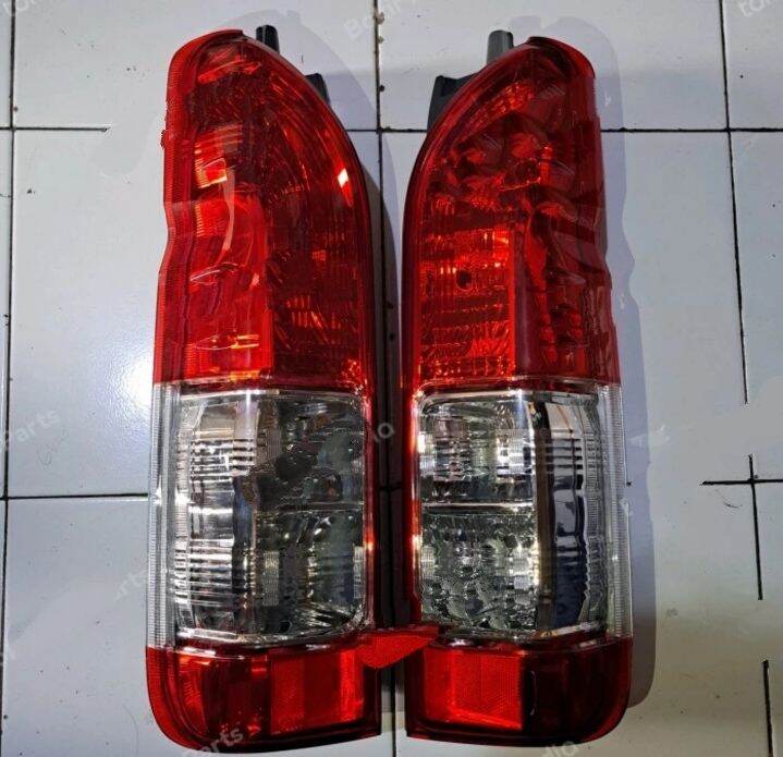 Stop Lamp Lampu Rem Belakang Toyota Hiace Kanan Lazada