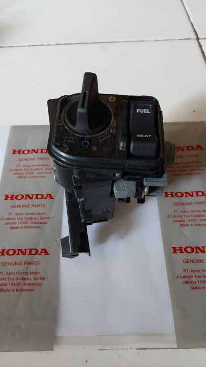 Kunci Kontak Knob Switch Assy Handle Lock Honda Pcx Tahun