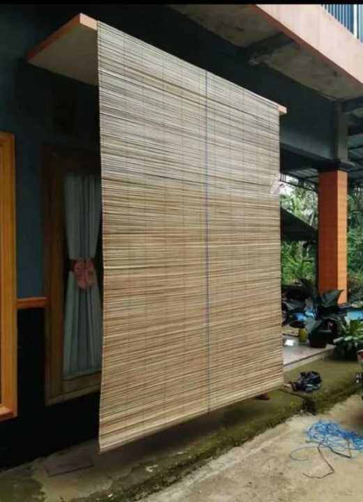 Kere Tirai Bambu Sawit Gulung Natural Ukuran 2x2m Lengkap Kerekan