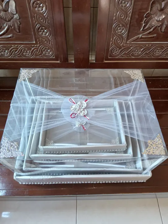 BOX KOTAK HANTARAN SESERAHAN PARCEL LAMARAN TUNANGAN PERNIKAHAN TUTUP