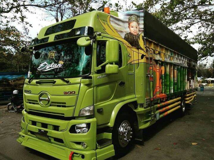 Promo Miniatur Truk Tronton Hino Keren Pakai Gandengan Full Lampu