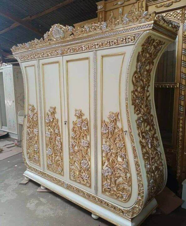 Lemari Pakaian Hias Model Biola Material Kayu Jati Furniture Jepara