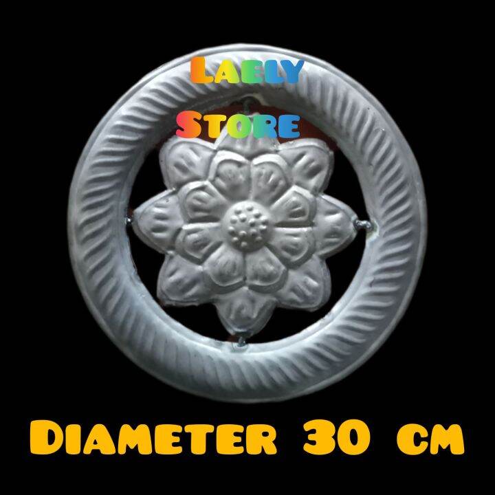 Ukuran Diameter Cm Ornamen Motif Ring Tambang Bunga Unik Tampilan Dua