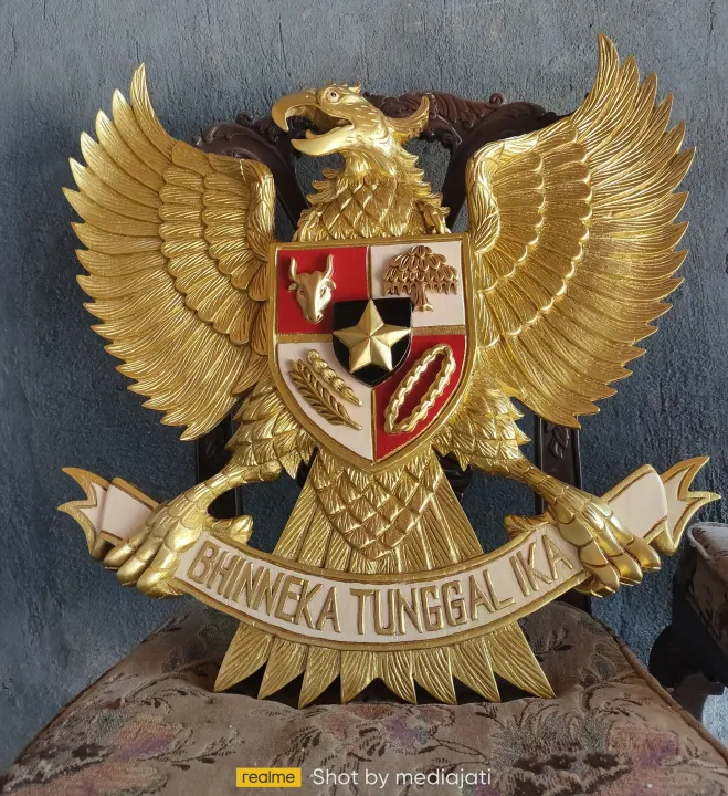 Lambang Garuda Pancasila Ukiran Kayu Jati 40cm Lazada Indonesia