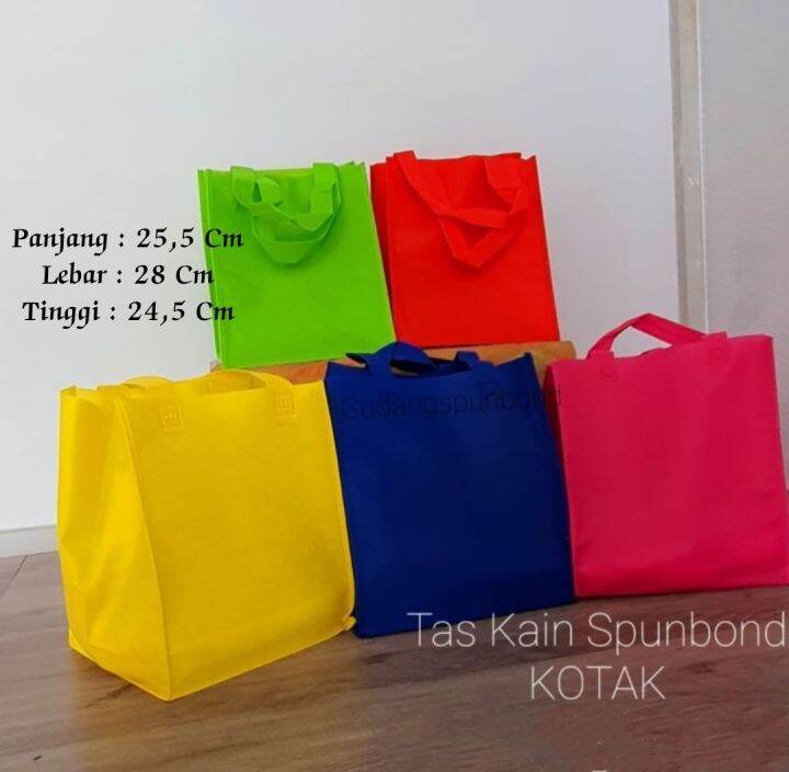 TAS SPUNDBOND BOX TAS KAIN KOTAK NASI Uk 25 5x28x24 5 Cm Isi 12 Pcs