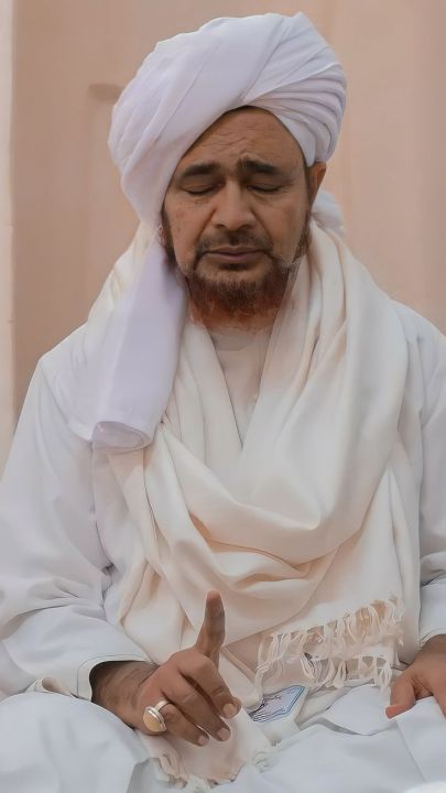 Hiasan Dinding Poster Habib Umar Bin Hafidz Plus Bingkai Ukuran 53 35