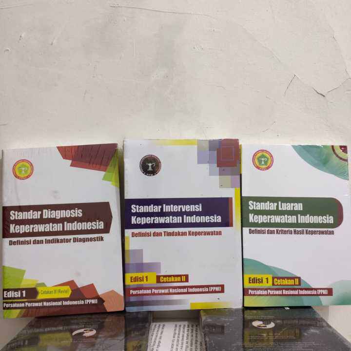 PAKET 3 BUKU SLKI SIKI SDKI STANDAR DIAGNOSIS KEPERAWATAN INDONESIA