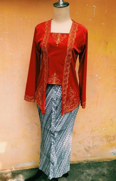 Baju Kebaya Kutu Baru BLUDRU PAYET EMAS SET ROK PLISKET BATIK MURAH