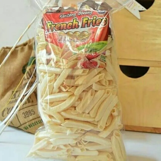 Snack Makanan Ringan Stik Kentang Potato Asin Isi Gram Cemilan