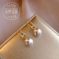 【wsf
】ใหม่1รุ่นต่างหูเกรดสูงหรูหราน้ำหนักเบามากขึ้นตุ้มหูลูกปัดกลมอารมณ์ความคิดสร้างสรรค์สุทธิต่างหูสีแดงผู้หญิง