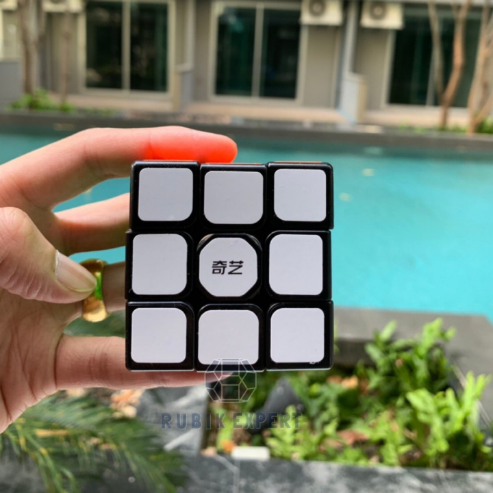 รูบิค-rubik-3x3-qiyi-หมุนลื่น-พร้อมสูตร-ราคาถูกมาก-เหมาะกับมือใหม่หัดเล่น-คุ้มค่า-ของแท้-100-รับประกันความพอใจ-พร้อมส่ง