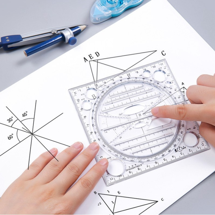 Thước Parabol, Dụng Cụ Học Tập Toán là một sản phẩm tuyệt vời để các bạn học tập và nghiên cứu toán học. Sản phẩm giúp các bạn dễ dàng vẽ đường cong và tính toán những bài toán phức tạp một cách nhanh chóng và chính xác. Hãy xem hình ảnh cùng sản phẩm để tìm hiểu thêm nhé!