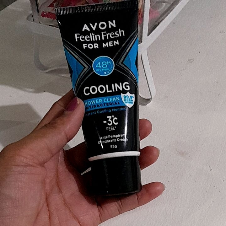 BUY 1 TAKE 1 AVON FEELIN FRESH ANTIPERSPIRANT DEODORANT CREAM QUELCH