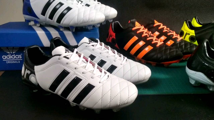 Sepatu Bola Adidas Adipure 11 Pro Dewasa Ori Terbaru 2022 Lazada Indonesia