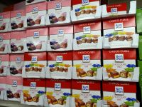 Ritter Sport SCHOKOWURFEL  ช็อคโกแลตเยอรมัน 1 กล่องมี 22 ชิ้น สีแดง chocolate mix