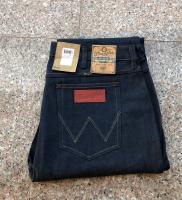 (เอว 40 วัดจริง 41)รุ่นขายดี  Wrangler greensboro ผ้าดิบผสมยืด ผ้ายืดนิดๆ  ทรงกระบอกธรรมดา  ของแท้