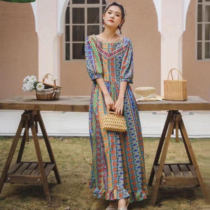 ชุดเดรสโบฮีเมียน-คอวี-แขนเจ้าหญิงผ้าผ้าไหนพิมพ์ลายวินเทจ-ทรงสวยอรัญการใส่สบายมาก-2สี-นางแบบใส่ตัวจริง-พร้อมส่งในไทย