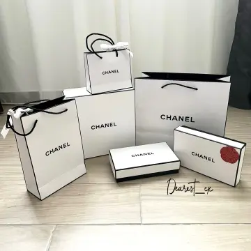 Shop Chanel Paper Bag online - Nov 2023