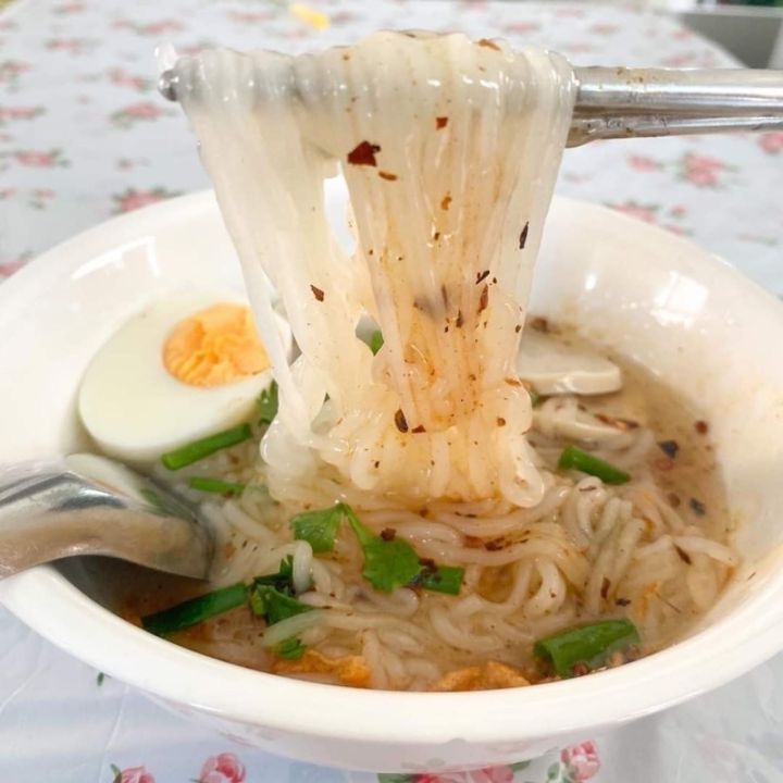 ก๋วยจั๊บ-อุบล-k-โฟร์เอสเส้นเหนียวนุ่มอร่อย-สินค้าขายดี