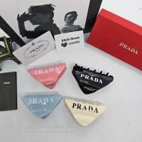 Prada logo-printed triangle hair clip ตัวหนีบเนื้อหนา  ที่หนีบผม ปราด้า สกรีนโลโก้