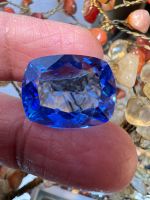 ROYAL Blue Topaz 17 กะรัต ( CARATS)15x19  มิลลิเมตรMM..(1 เม็ด)    สี บลูโทพาส พลอย BLUE TOPAZ CULTURE STONE