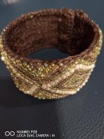 กำไลถักสีเขียวโดยใช้ลูกปัดญี่ปุ่น (bracelet  woven  with​  japanese beads)