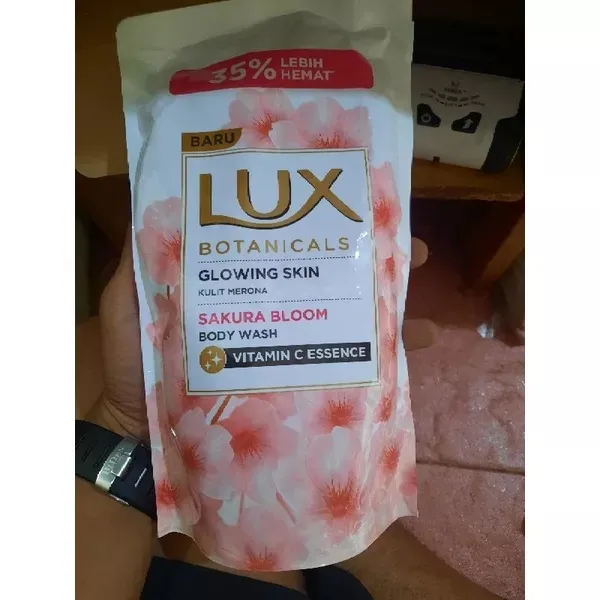 Lux Body wash Sakura Blossom 825 ML Lazada Indonesia