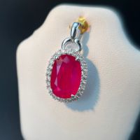 Ruby Diamond Pendant จี้สร้อยคอเพชรทับทิม ทับทิมแท้ ประดับล้อมด้วยเพชรแท้ ตัวเรือนเป็นทองขาว18k