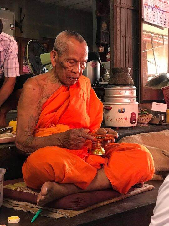 เหรียญเสมาเสือหัวขาด2-หลวงพ่อพัฒน์-วัดห้วยด้วนพยัคฆ์มหาฤทธา-พิมพ์พุฒซ้อนเนื้อเงินลงยา-no-199