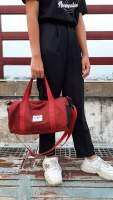 Duffel Bags size M  สีเลือด​หมู​ ใบใหญ่สามารถใส่ของไปเล่นกีฬา