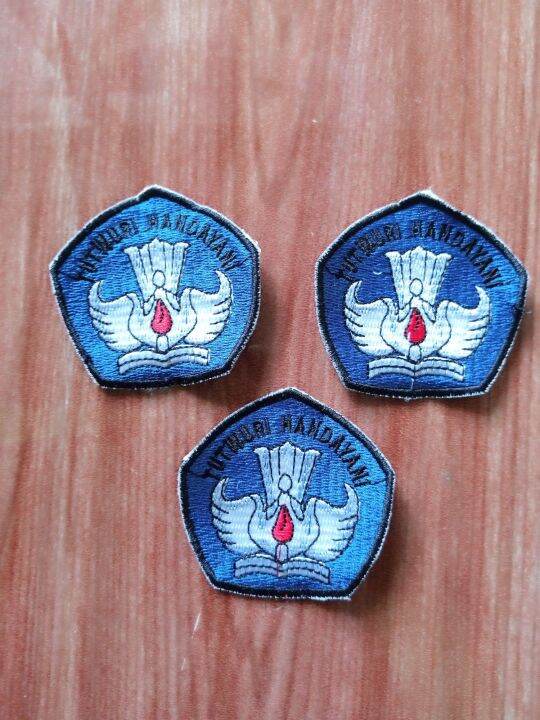 Logo Emblem Bet Badge Tut Wuri Handayani Lazada Indonesia