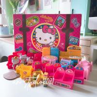 Hello Kitty SANRIO TOKYO JAPAN ครอบครัวคิตตี้ พร้อมอุปกรณ์น่ารัก