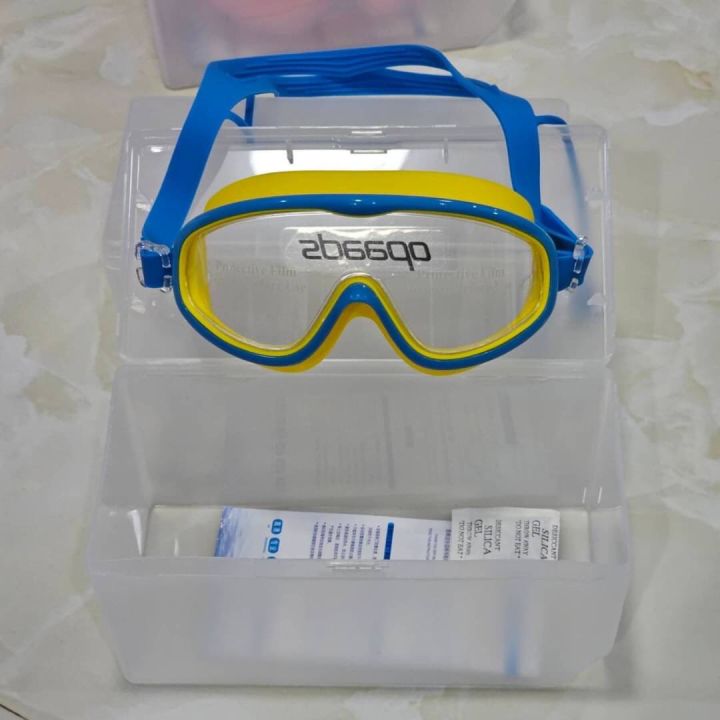 แว่นตาว่ายน้ำเด็ก-speedo-พร้อมกล่อง