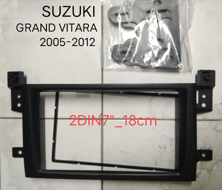 หน้ากากวิทยุ SUZUKI GRAND VITARA ปี2005-2012 สำหรับเปลี่ยนเครื่องเล่น2DIN7"_18cm.