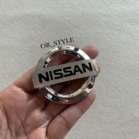 โลโก้แป้นแตร โลโก้พวงมาลัย โลโก้ NISSAN สีเงิน ขนาด 6x5.5cm