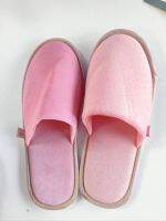 Slipper รองเท้าใส่ในบ้านสลิปเปอร?