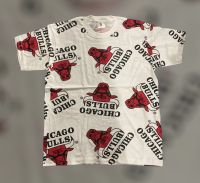 เสื้อยืด CHICAGO BULLS สไตล์ปี90s