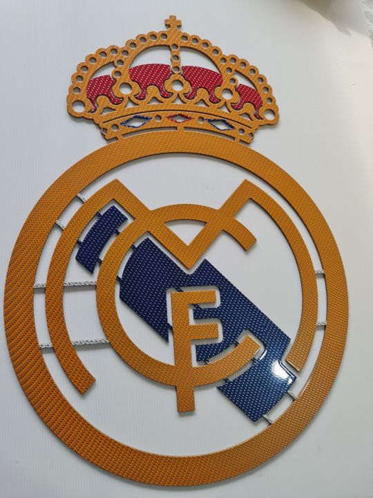 โลโก้-real-madrid-เหล็กตัดเลเซอร์-ขนาด-60x43-เซนติเมตร-เหล็กหนา-3-มิลลิเมตร-แบบแขวน-ติดฝาผนังพ่นสีเหมือนจริงใช้สี-2k-สีพ่นรถยนต์ภายนอกสวยงามคงทนทนแดดทนฝนไม่เป็นสนิมขั้นตอนการทำเหมือนทำสีรถยนต์ภายนอกทุ