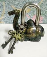 camel design padlocks