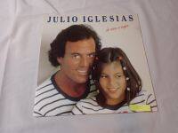 Julio Iglesias - De Nina A Mujer 1981