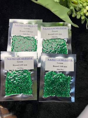 Synthetic Green lab Nano Round 3.00mm 100 pieces