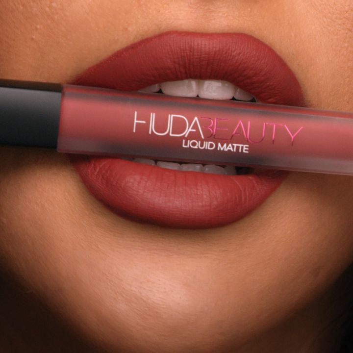 Huda Beauty Liquid Matte Ultra Comfort Transfer Proof Lipstick Lazada Ph 9412