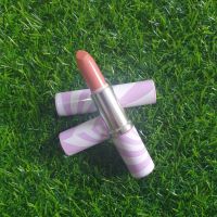 Clinique Pop Lip Colour and Primer 3.8g. 01 Nude Popลิปสติกสีนู้ดน้ำตาลอมส้ม ~ สีนี้สวยมากค่ะ