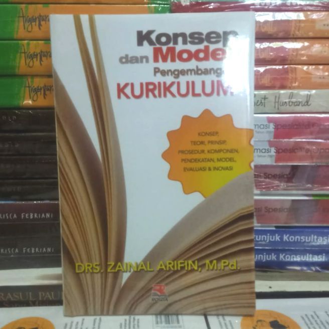 Buku KONSEP DAN MODEL PENGEMBANGAN KURIKULUM By Zainal Arifin | Lazada ...